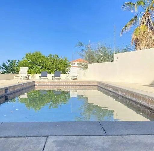 Casa Moderna En Zona Centrica Ideal Explorar Cabo * Cabo San Lucas